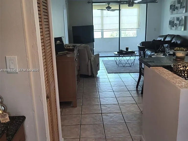 2821 Somerset Dr #312 — Photo 13