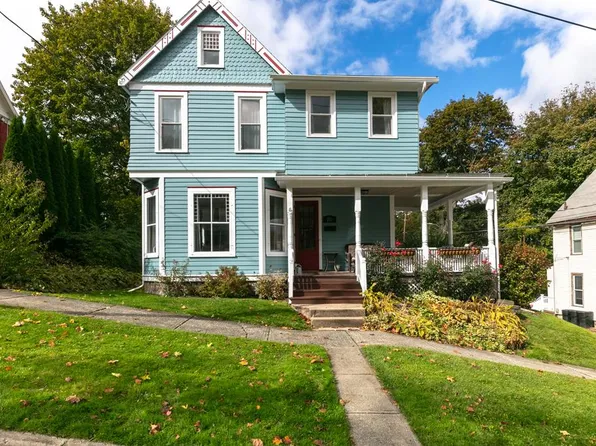 213 Pearl St, Corning, NY 14830