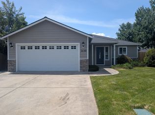 1630 Medart Ln, Grants Pass, OR 97527