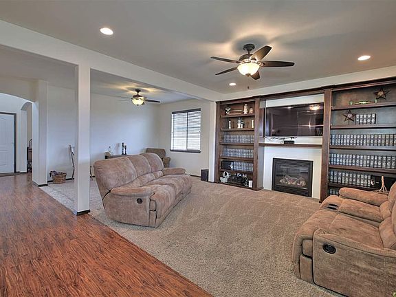 5th image of 3764 Hazelwood Dr