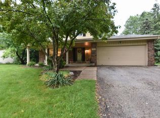 12240 W Ripley Ave, Wauwatosa, WI 53226