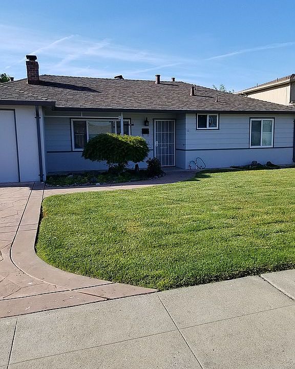 1st image of 2942 Greenwood Dr