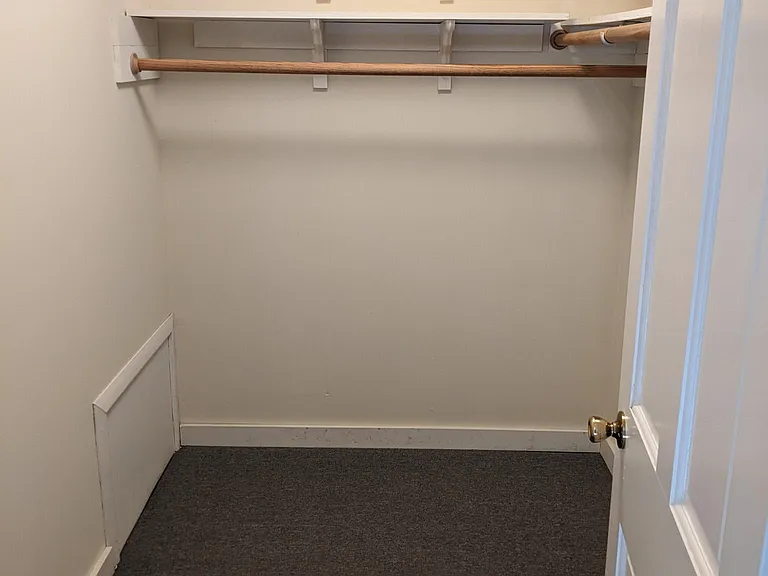 5900 Valley View Dr — Photo 39