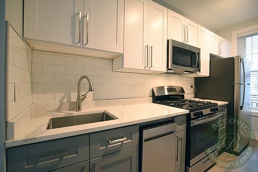 4th image of 6958 N Wolcott Ave #1