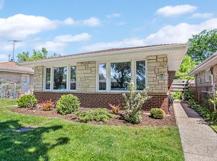5004 Greenleaf St, Skokie, IL 60077