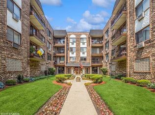 722 Graceland Ave APT 101, Des Plaines, IL 60016