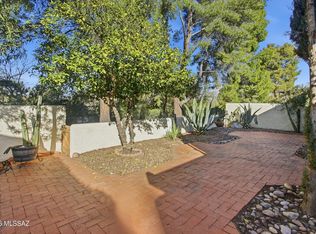 7105 E Chorro Cir, Tucson, AZ 85715