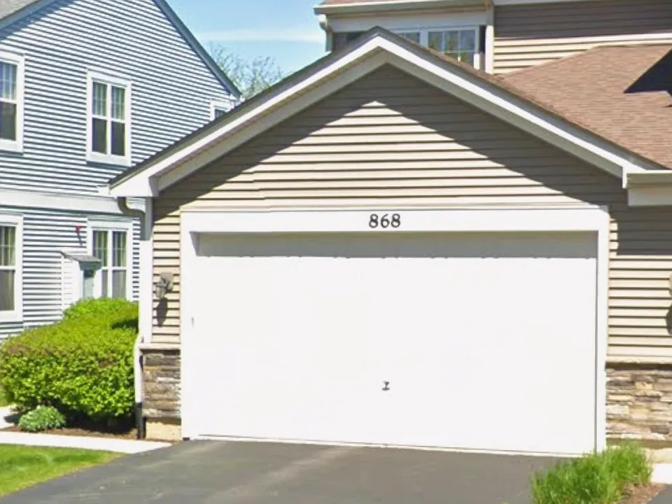 868 Genesee Dr