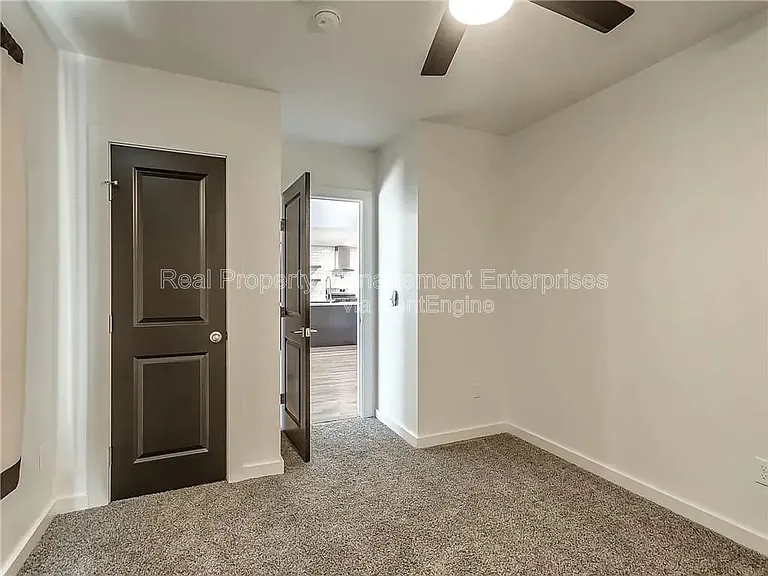 2221 NW 34th St — Photo 13