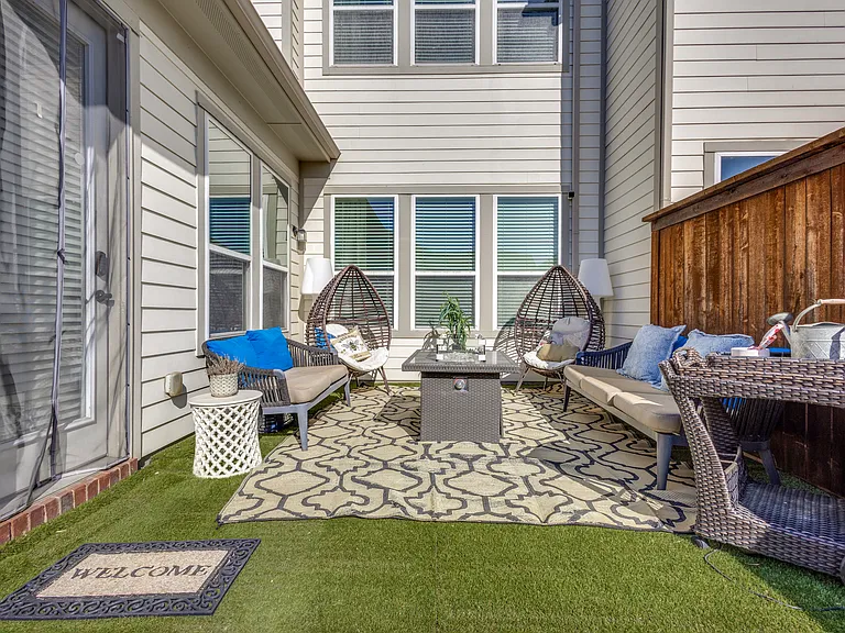 1132 Moonstone St — Photo 24