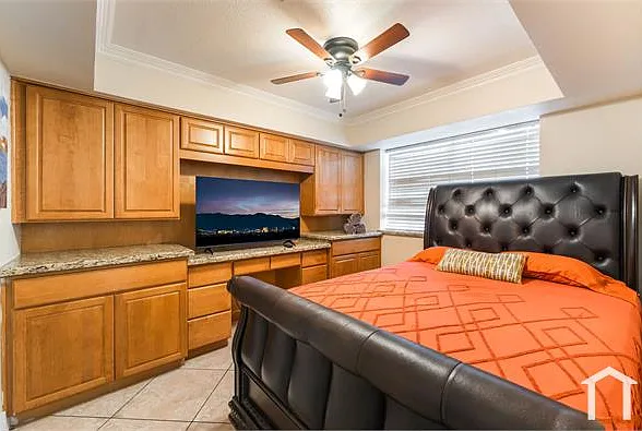 2419 Vegas Valley Dr — Photo 17