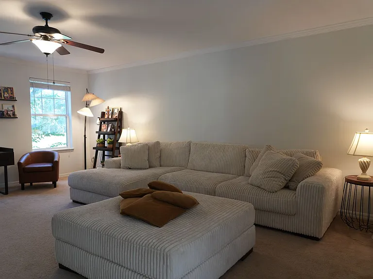1004 Waterside Dr — Photo 27