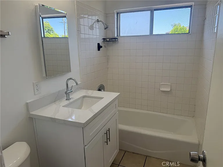 600 E Acacia Ave #6 — Photo 10