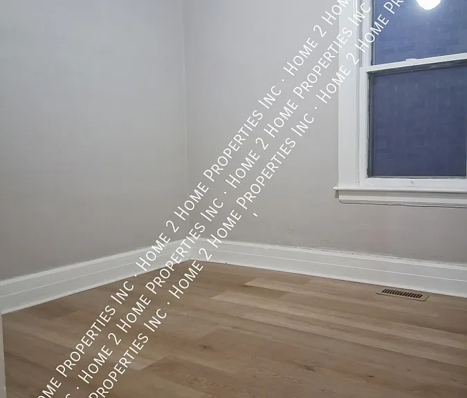 1063 Hickory Rd — Photo 5