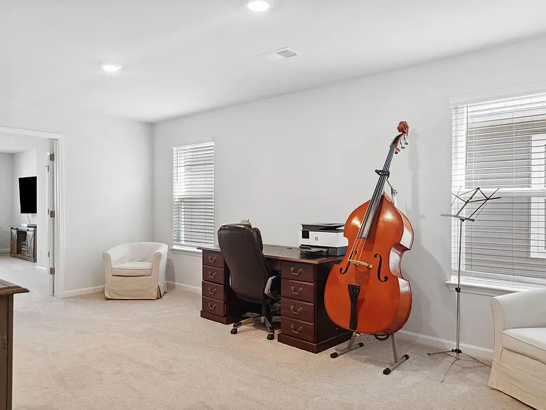 3921 Sawmill Ct — Photo 17