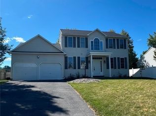 8775 Sienna Dr, Cicero, NY 13039