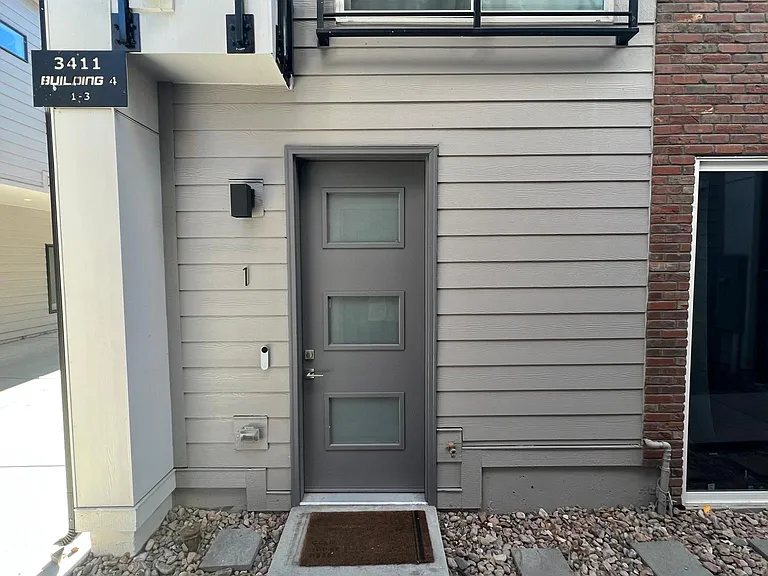 3411 Albion St #4-1 — Photo 1