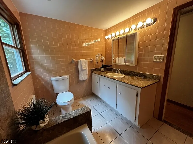 56 Grandview Pl — Photo 26