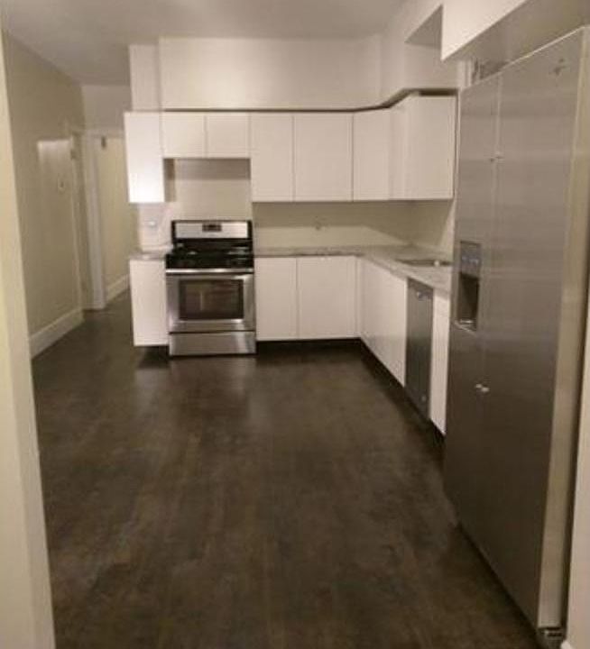 1st image of 3044 N Avers Ave #1