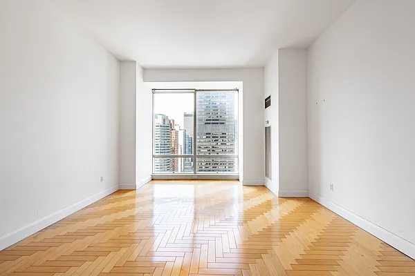 Rented by Luxury Habitat | media 23