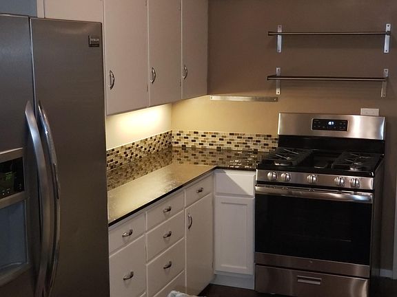 Gas stove