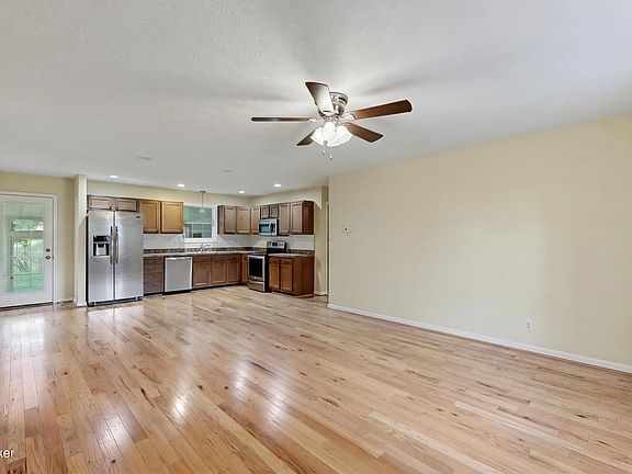 5th image of 6215 Bay Pine Dr