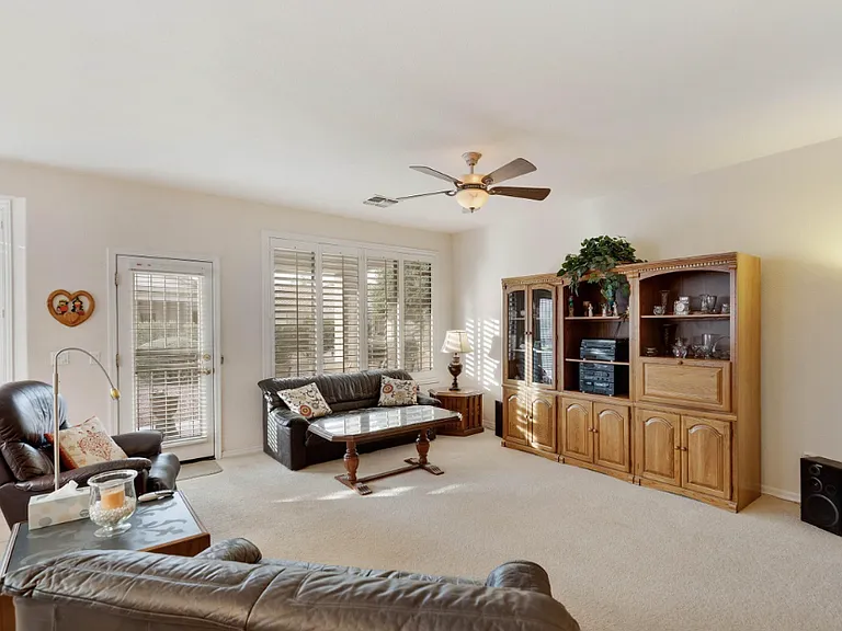 4581 E Mia Ln — Photo 15