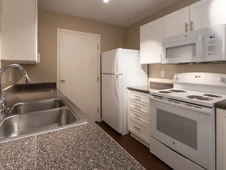 Washington Place — Photo 13