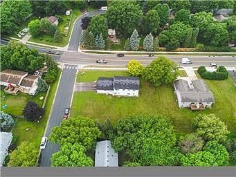 2nd image of 16313 Franklin Trl SE