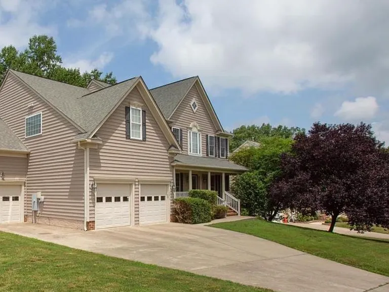 10410 Silver Creek Ct — Photo 1