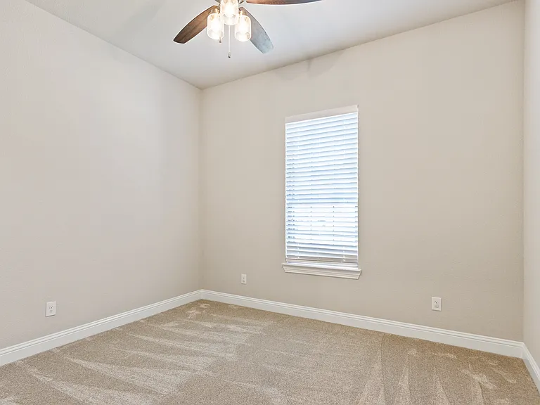 4129 Angelina Dr — Photo 24