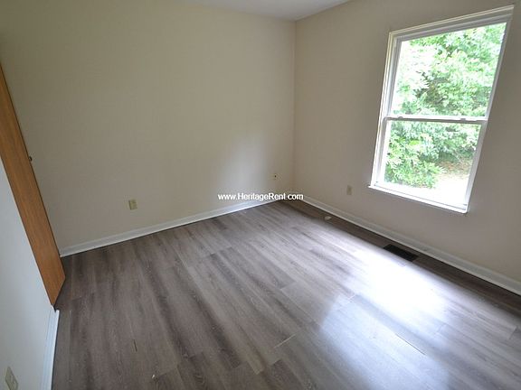 5th image of 2817 Wheatfield Dr