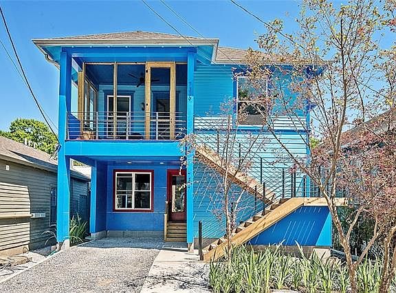 2nd image of 7319 Freret St