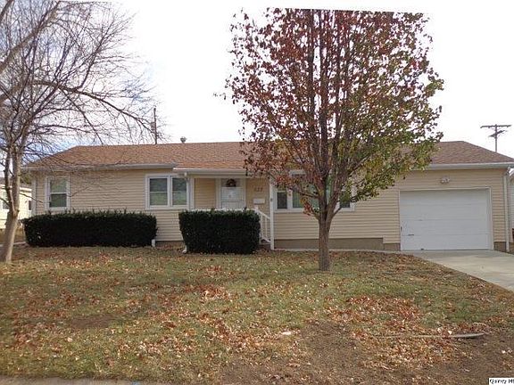 Home for Sale in Quincy, IL $109,900