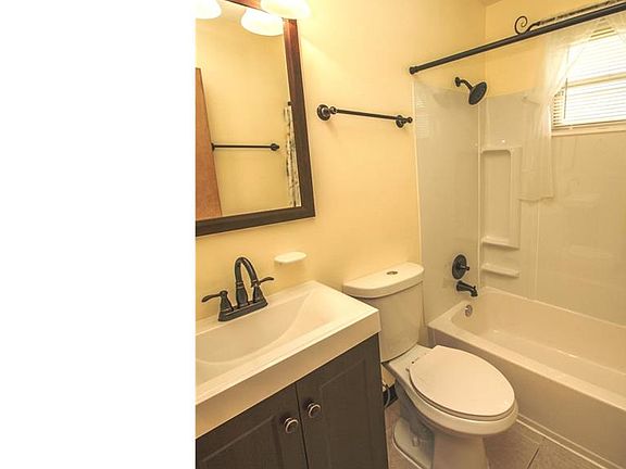 5th image of 11274 Ronald Dr