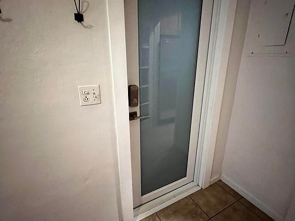 5th image of 750 NW 44th Ave #750