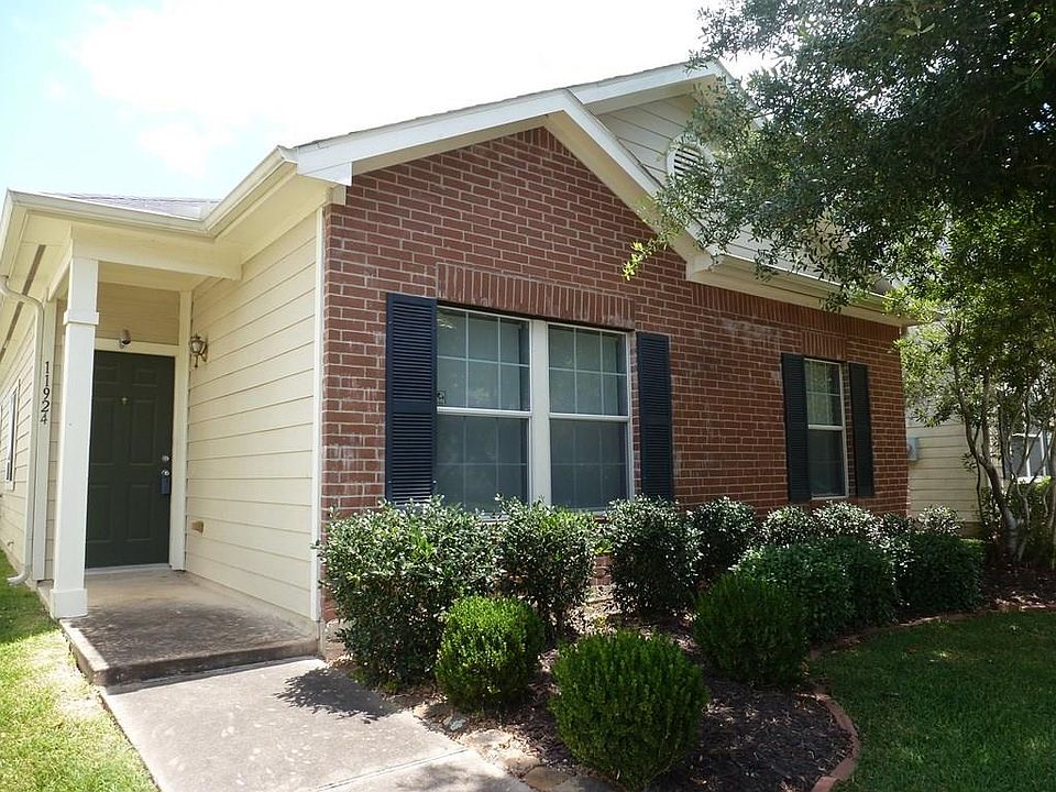 1st image of 11924 Princess Garden Way