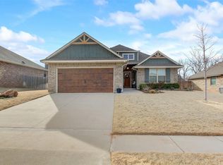 504 Switch Rd, Yukon, OK 73099