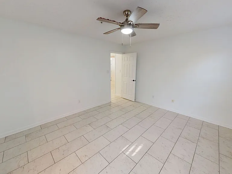 330 Bubble Creek Ct #4 — Photo 10