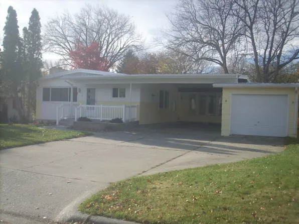 2208 Nina Clare Rd, Billings, MT 59102