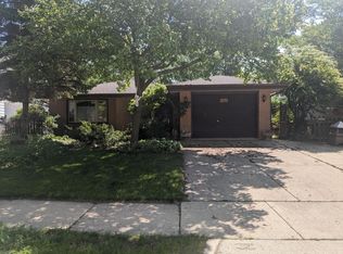 3270 S 93rd St, Milwaukee, WI 53227