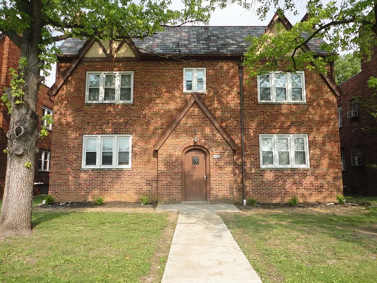 1528 Northwest Blvd #C — Photo 8