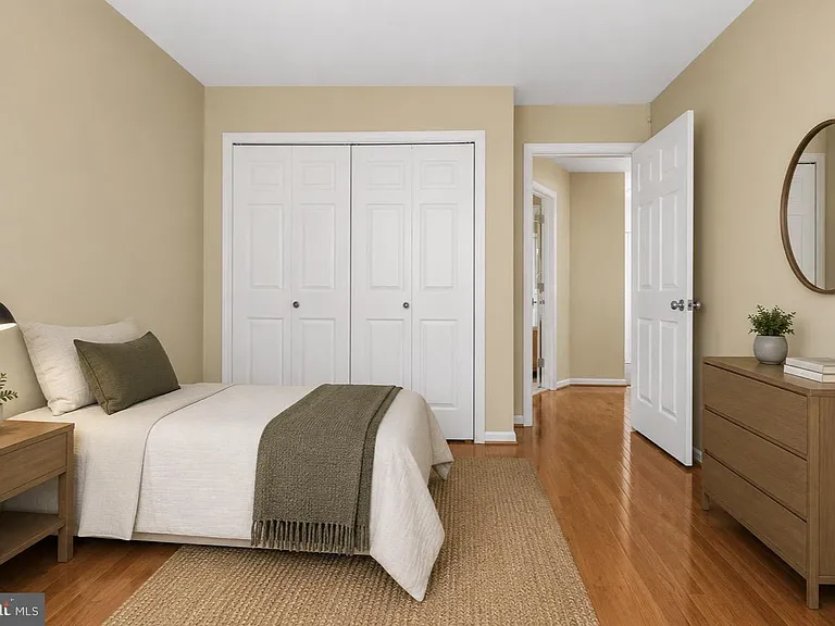 6837 Malton Ct — Photo 22