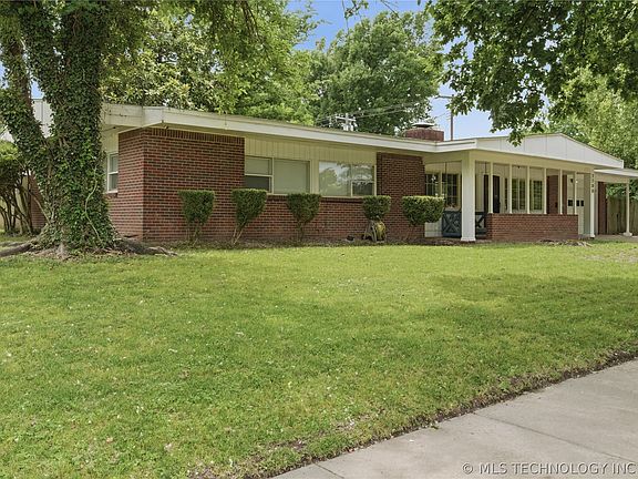 2nd image of 1708 E 60th Pl