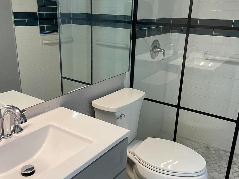 1515 E Broward Blvd #221 — Photo 6