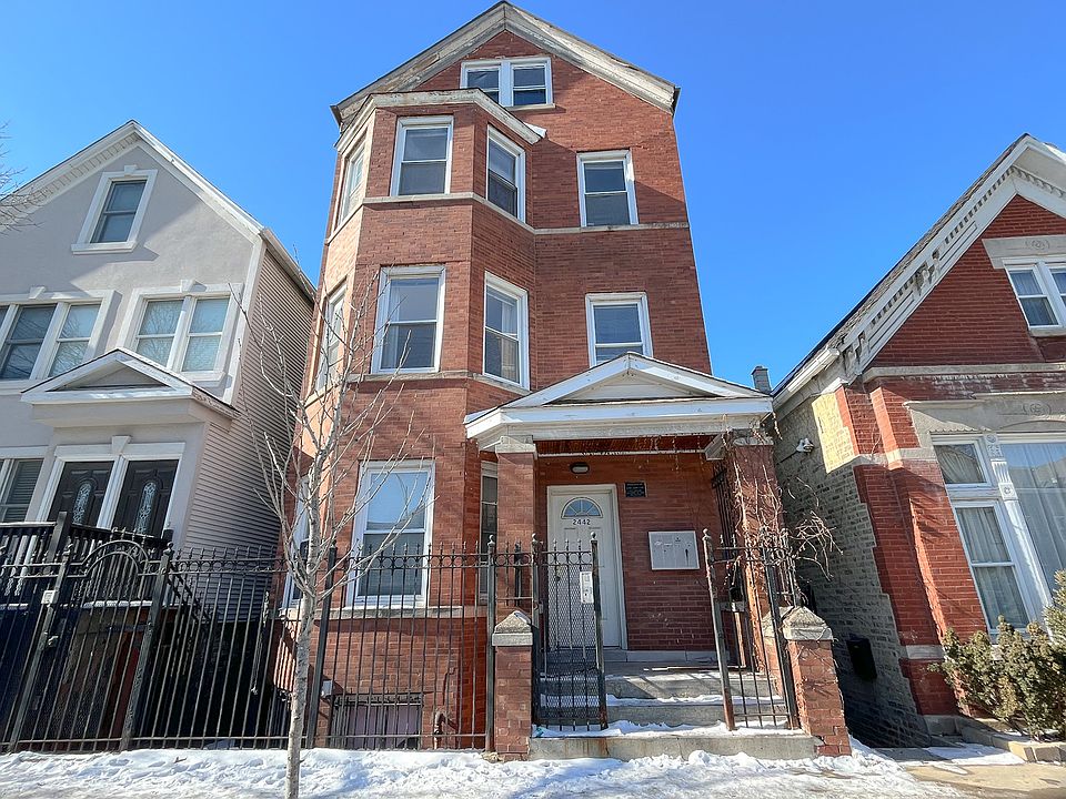 1st image of 2442 N Ashland Ave #3