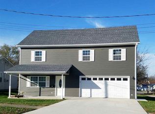 611 SW 1st St, Washington, IN 47501