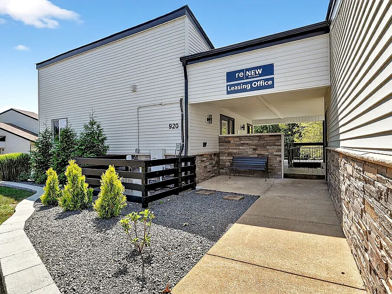 ReNew WestGlen — Photo 44