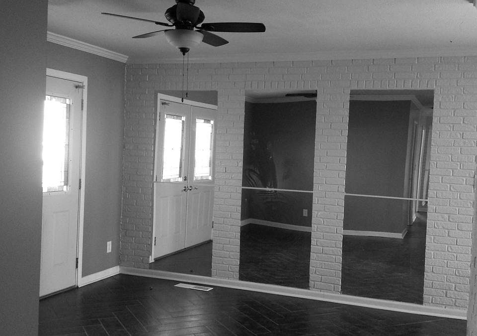 Living room and entrance door