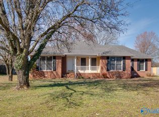 225 Sawmill Rd, Huntsville, AL 35811